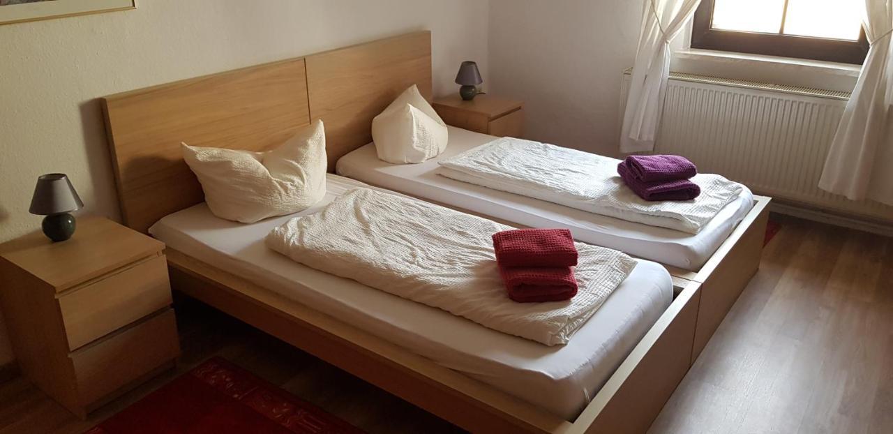 Hotel-Garni "Zum Loewen" 巴特弗赖恩瓦尔德 外观 照片