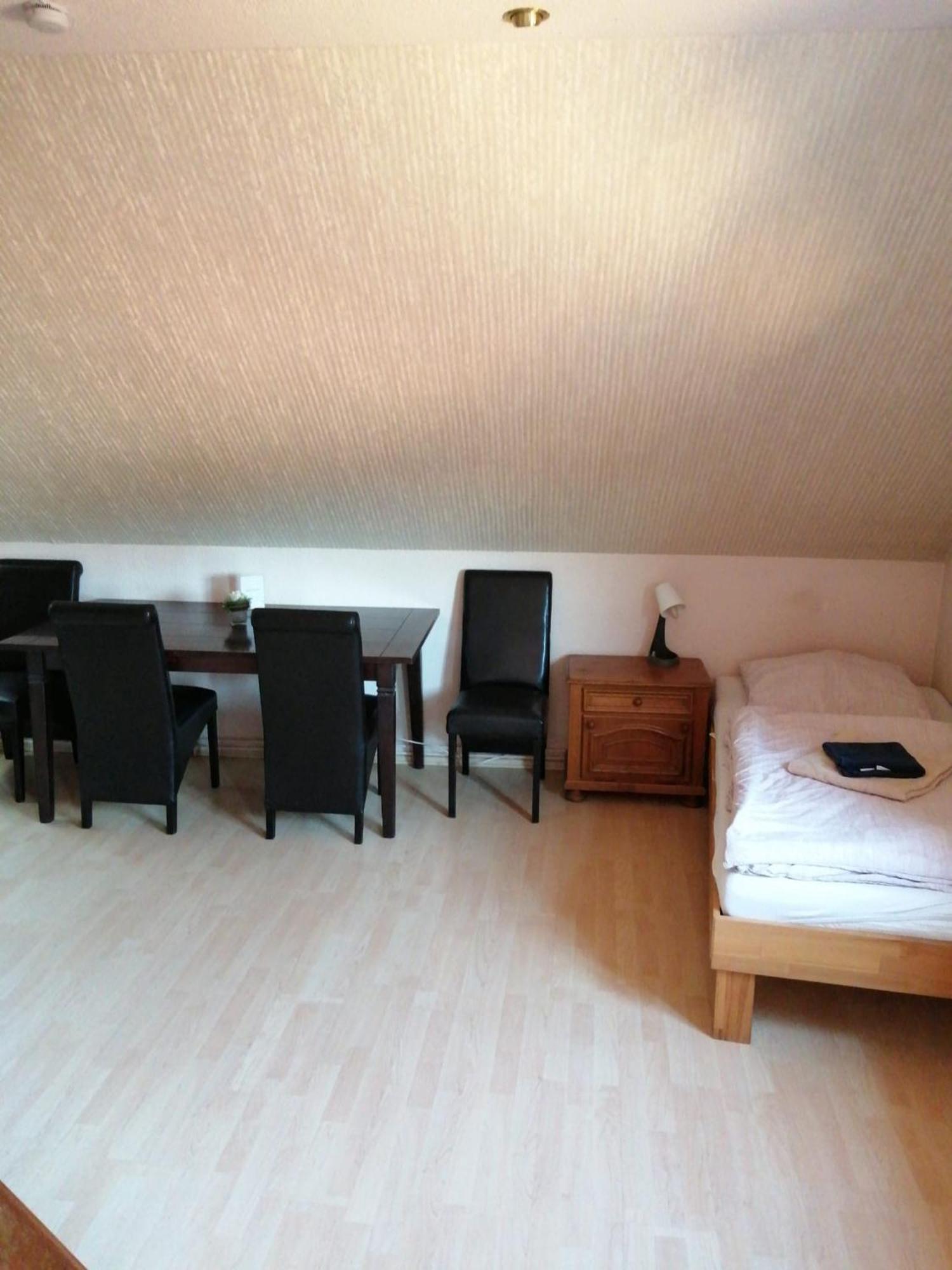 Hotel-Garni "Zum Loewen" 巴特弗赖恩瓦尔德 外观 照片